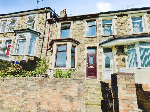3 bedroom terraced house to rent
