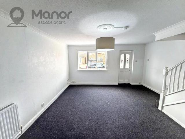 3 bedroom terraced house to rent