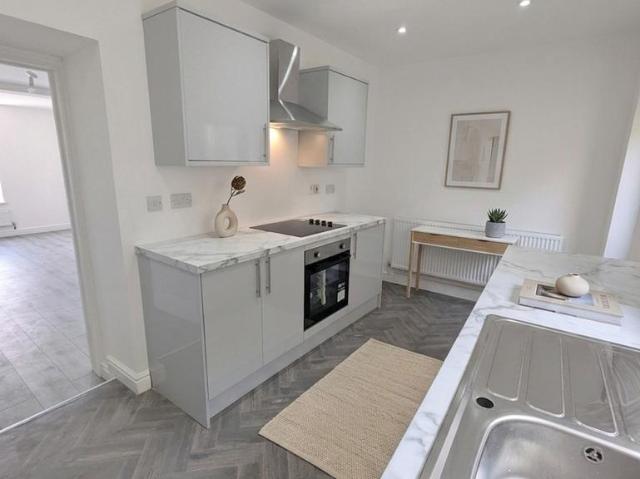 3 bedroom terraced house to rent