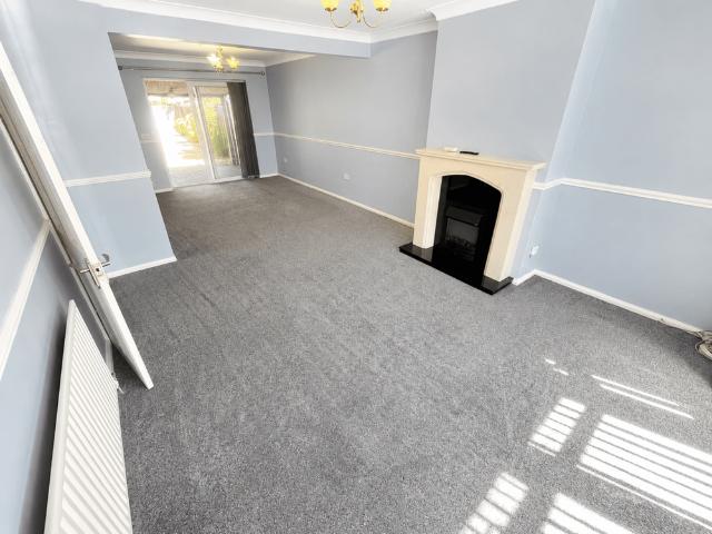 3 bedroom terraced house to rent