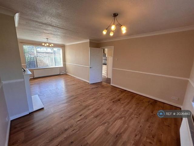3 bedroom terraced house to rent