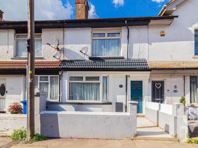 3 bedroom terraced house to rent