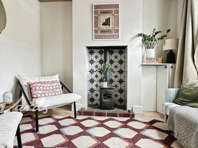 3 bedroom terraced house to rent