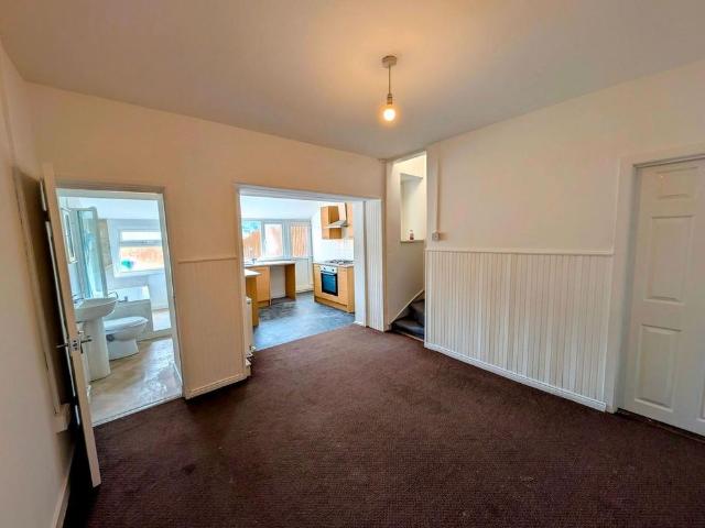3 bedroom terraced house to rent