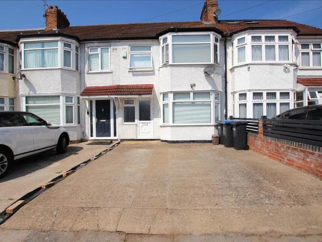 3 bedroom terraced house to rent