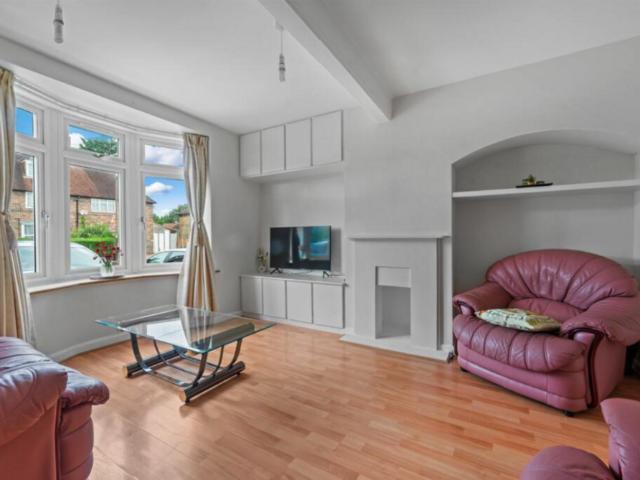 3 bedroom terraced house to rent