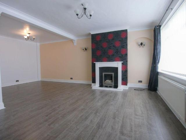 3 bedroom terraced house to rent