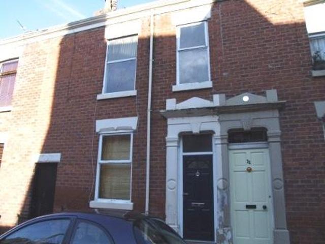 3 bedroom terraced house to rent