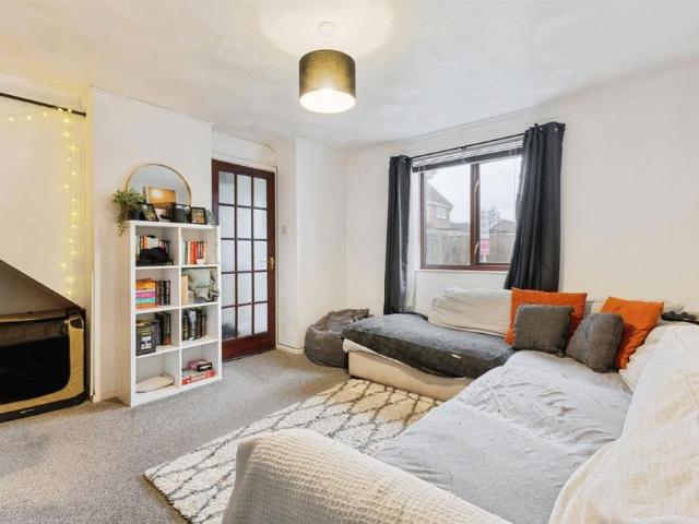 3 bedroom terraced house to rent