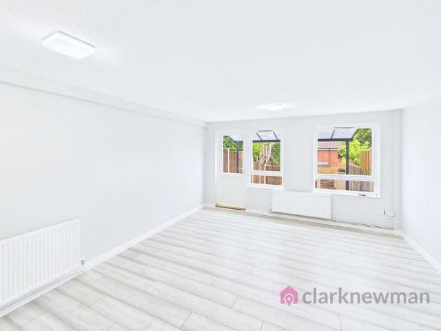 3 bedroom terraced house to rent