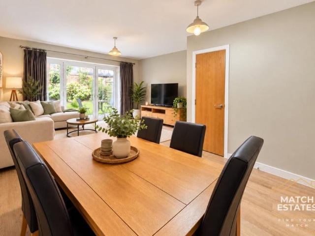 3 bedroom terraced house to rent