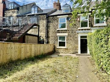 3 bedroom terraced house to rent
