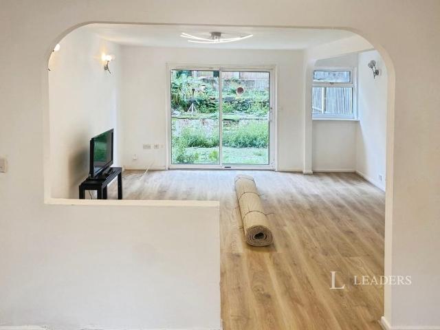3 bedroom terraced house to rent