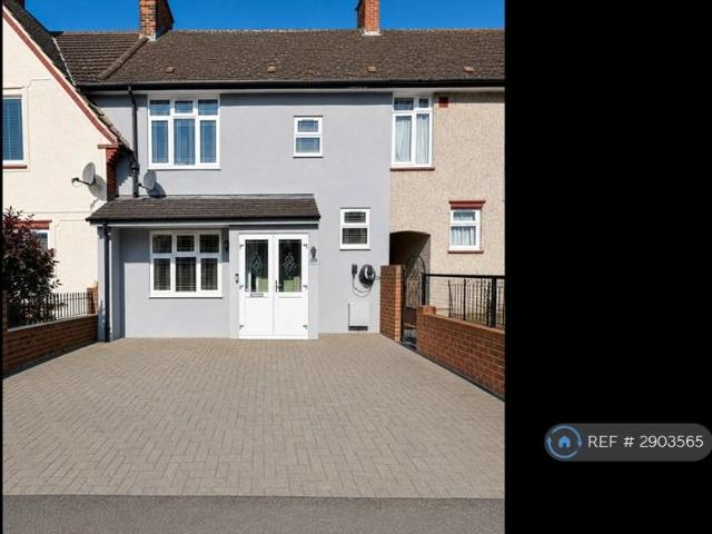 3 bedroom terraced house to rent