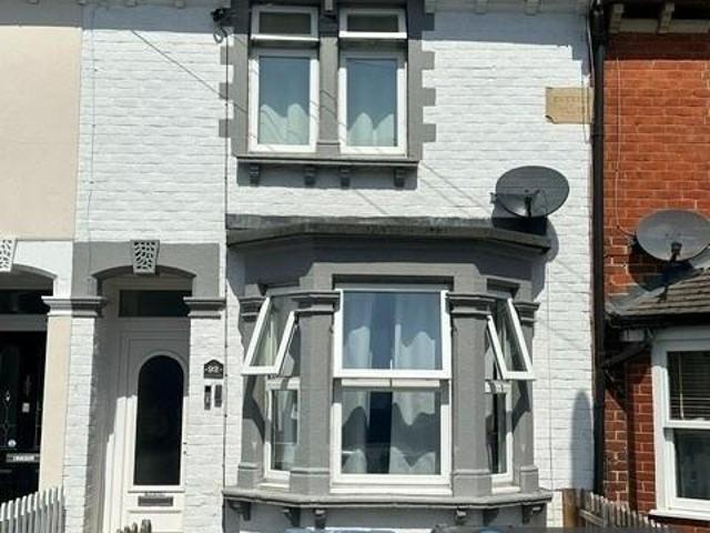 3 bedroom terraced house to rent