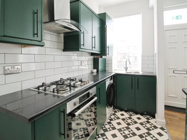 3 bedroom terraced house to rent