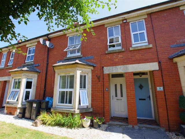 3 bedroom terraced house to rent