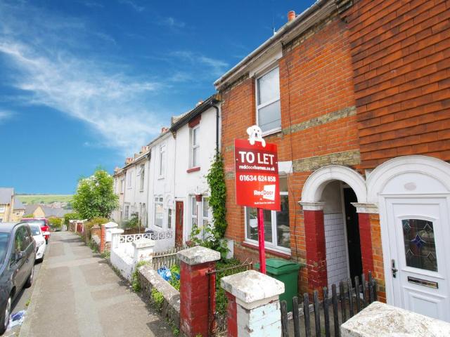 3 bedroom terraced house to rent