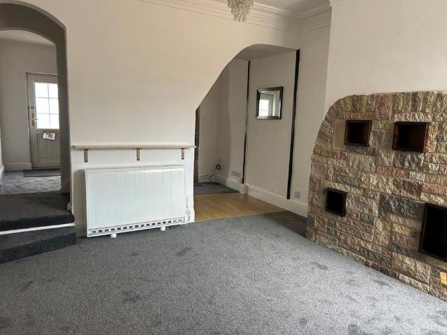 3 bedroom terraced house to rent