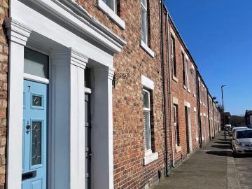 3 bedroom terraced house to rent