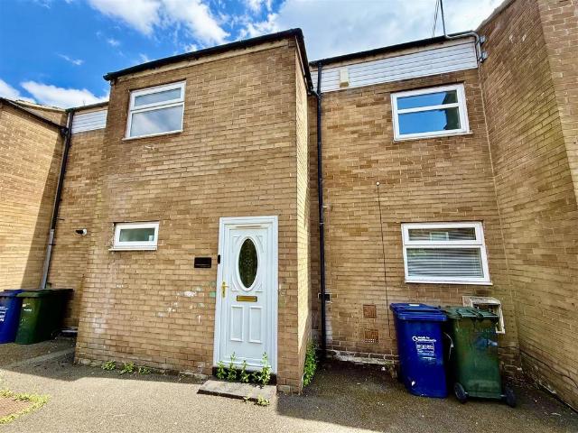 3 bedroom terraced house to rent