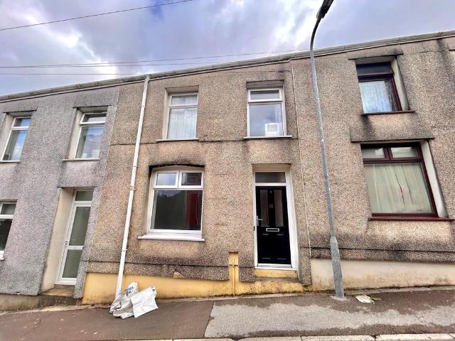 3 bedroom terraced house to rent