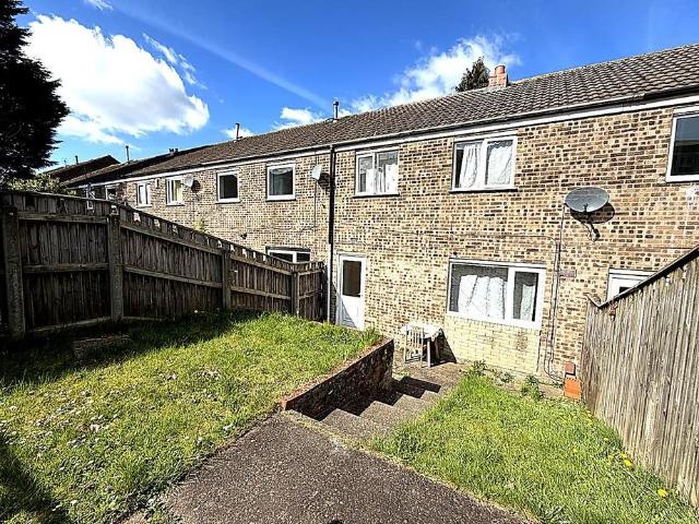 3 bedroom terraced house to rent