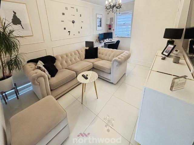 3 bedroom terraced house to rent