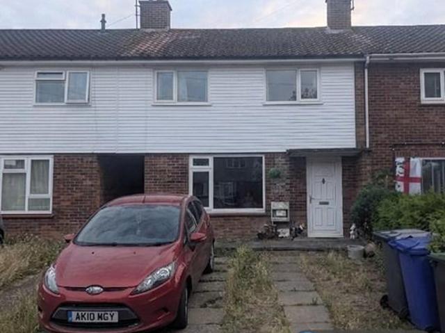 3 bedroom terraced house to rent