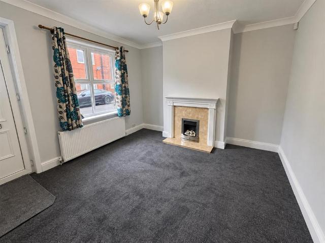 3 bedroom terraced house to rent