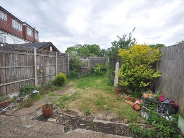 3 bedroom terraced house to rent
