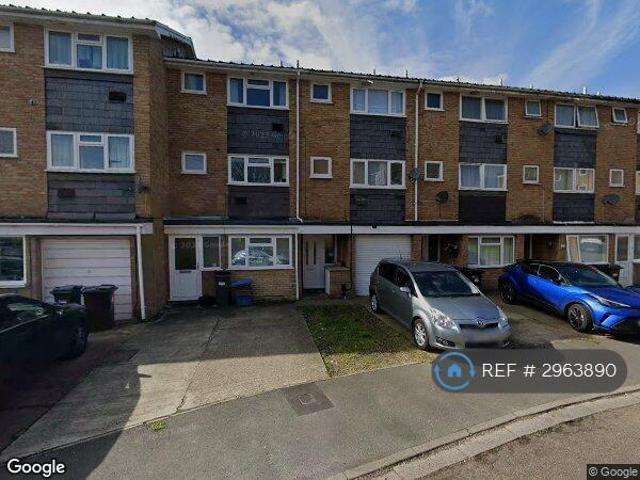 4 bedroom terraced house to rent