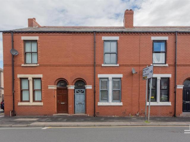 3 bedroom terraced house to rent