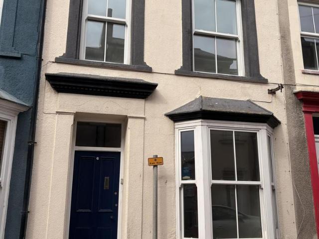 3 bedroom terraced house to rent