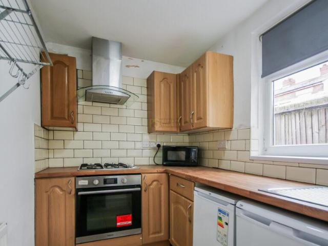 3 bedroom terraced house to rent