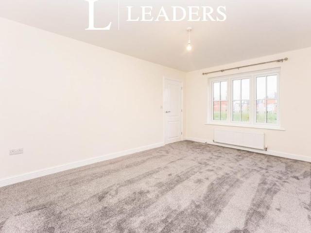 3 bedroom terraced house to rent