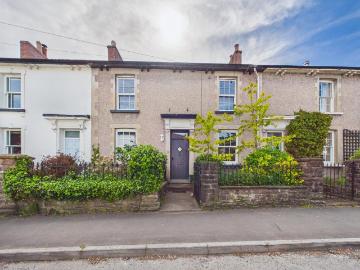 Abergavenny, Monmouthshire county - Equipped kitchen