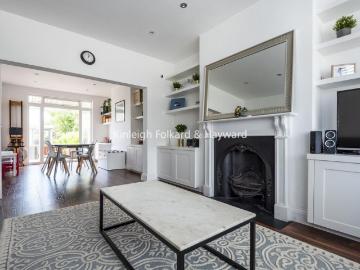 3 bedroom terraced house to rent