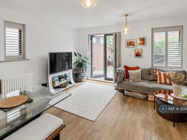 3 bedroom terraced house to rent