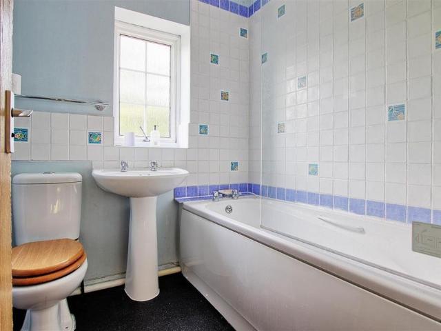 3 bedroom terraced house to rent