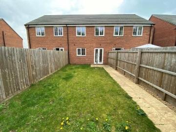 3 bedroom terraced house to rent