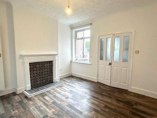 3 bedroom terraced house to rent