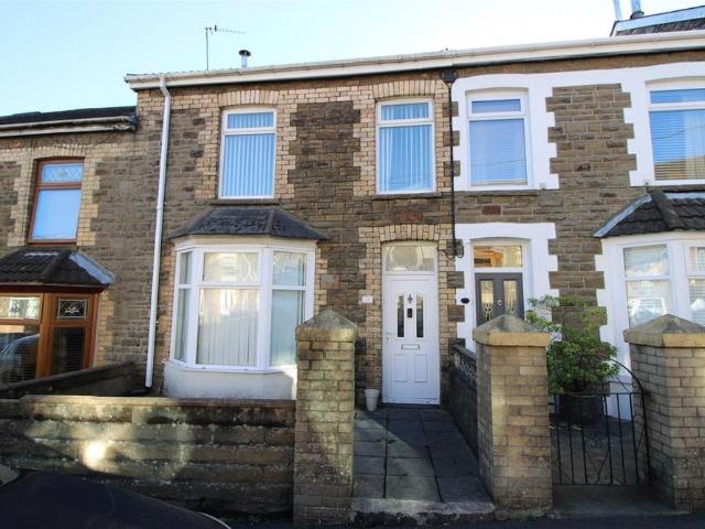3 bedroom terraced house to rent