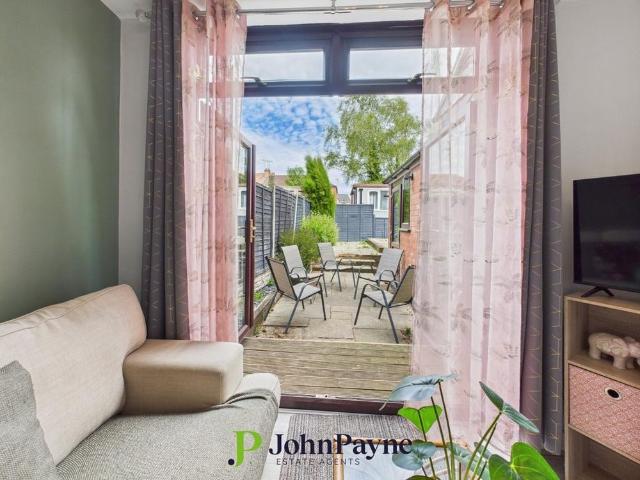 3 bedroom terraced house to rent