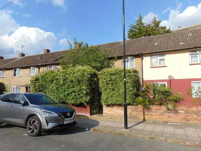 3 bedroom terraced house to rent