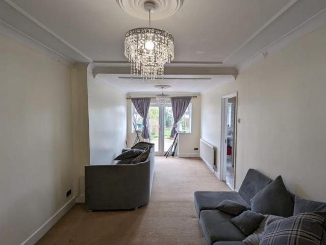 3 bedroom terraced house to rent