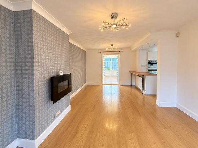 3 bedroom terraced house to rent