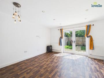 3 bedroom terraced house to rent