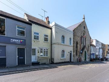 3 bedroom terraced house to rent