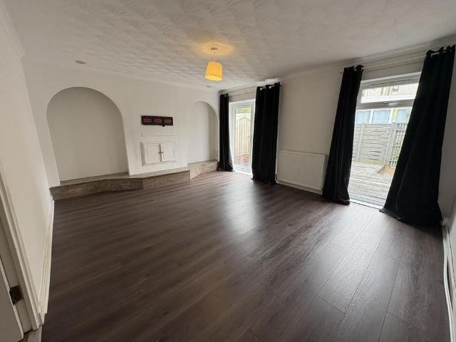 3 bedroom terraced house to rent